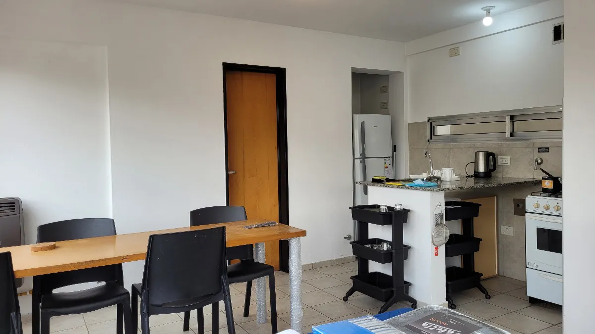 Equipped studio apartment with plaza view in La Plata