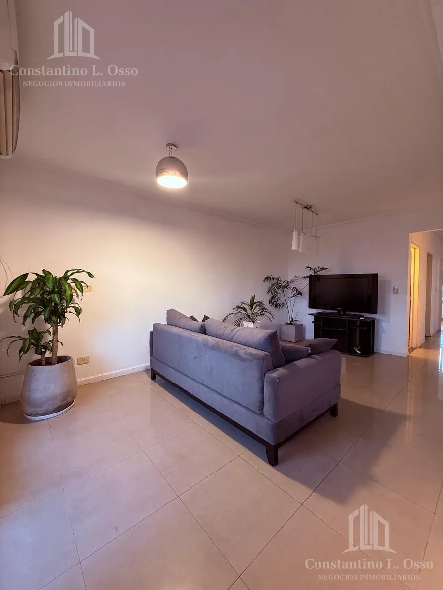 Departamento de 4 ambientes con 3 habitaciones en Lanús