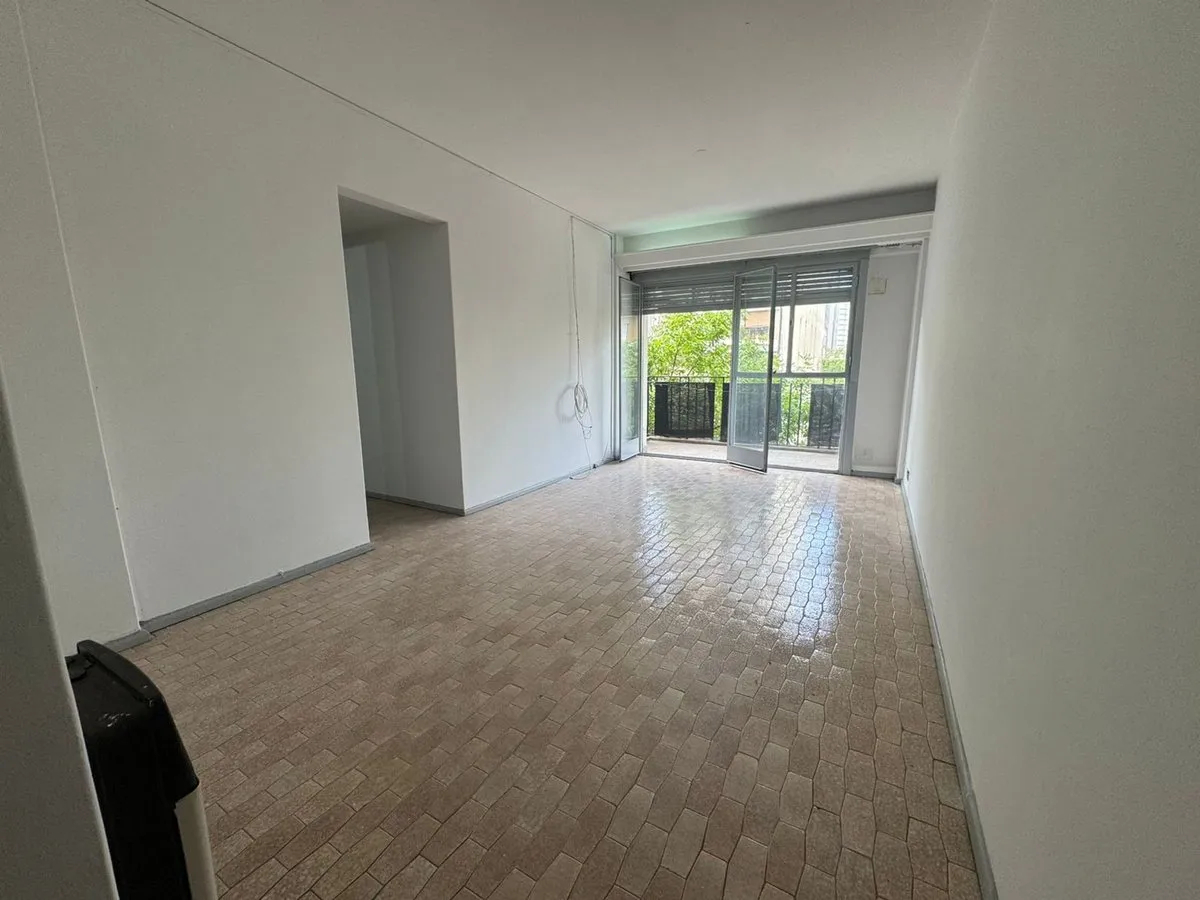 Departamento de 3 ambientes con balcón en Villa Crespo
