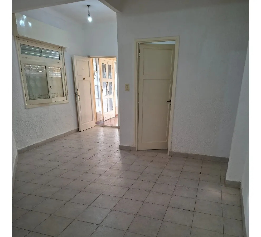 Departamento de 3 ambientes en Parque Patricios