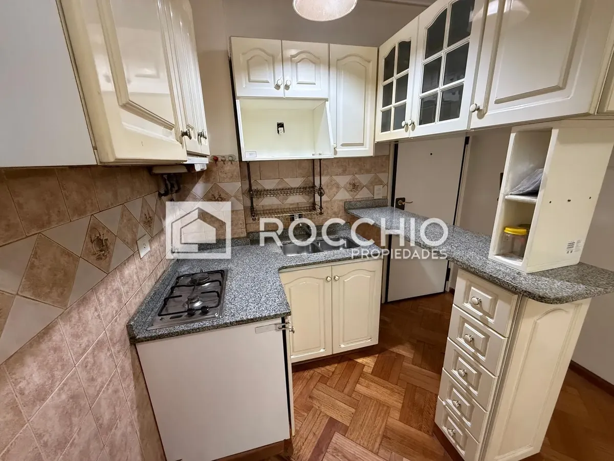 Apartamento duplex de 2 ambientes com 1 quarto em Santos Lugares