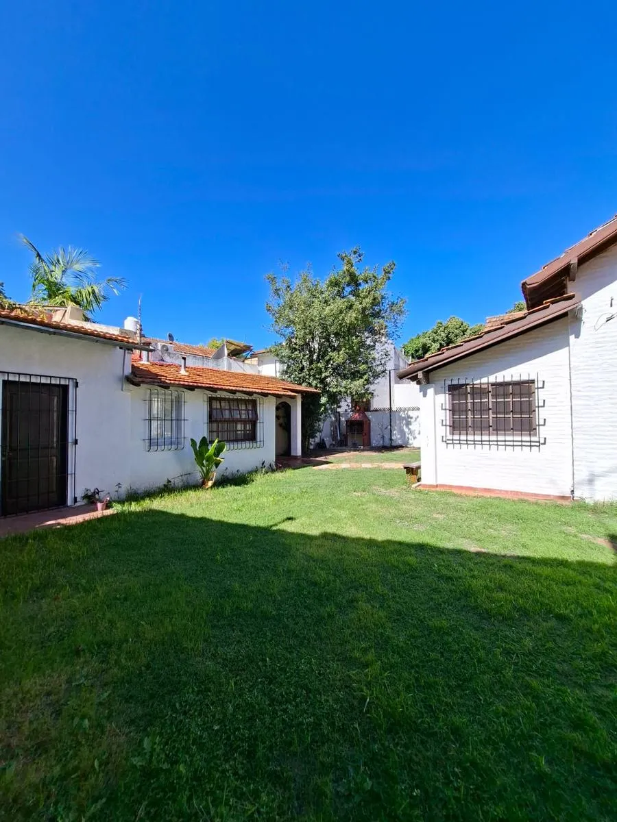 Five-bedroom house for rent in Florida, Vicente López