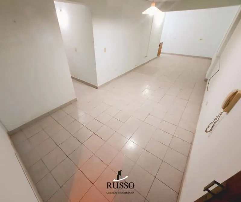 Two-bedroom PH apartment in Lanús