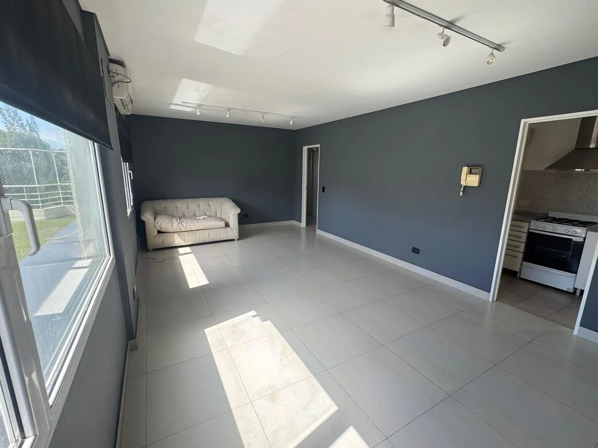 Квартира с 1 спальней и террасами в Beccar