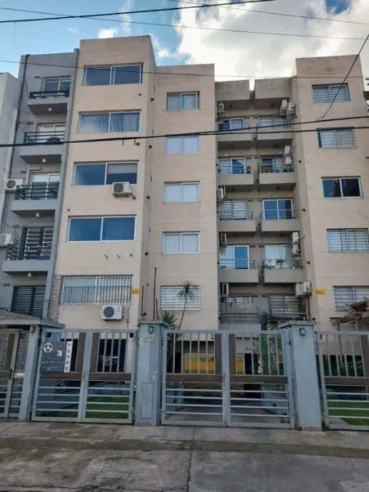Departamento en alquiler en Haedo Sur de 2 ambientes en duplex