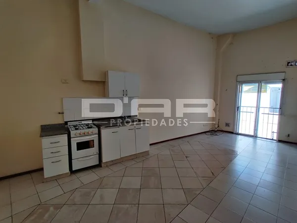 PH de 2 ambientes en 1° piso por escalera en Vélez Sarsfield