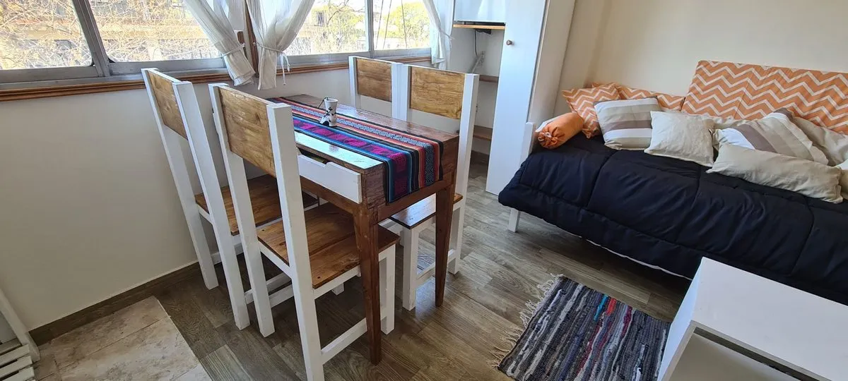 Monoambiente al frente amoblado en Nueva Pompeya