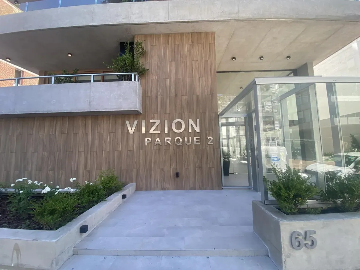 Semipiso departamento de 3 dormitorios en San Isidro Centro