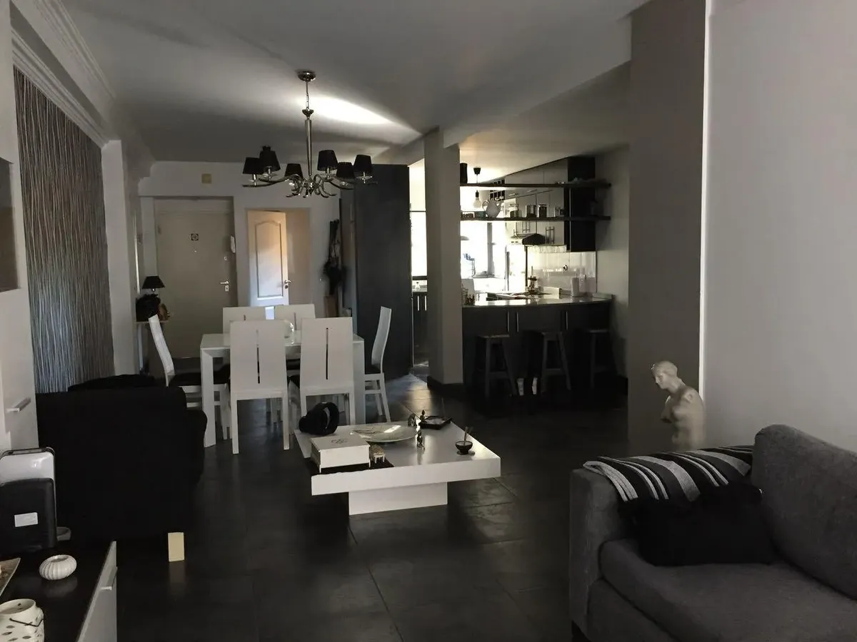 Departamento de 4 ambientes con cochera en Parque Chacabuco