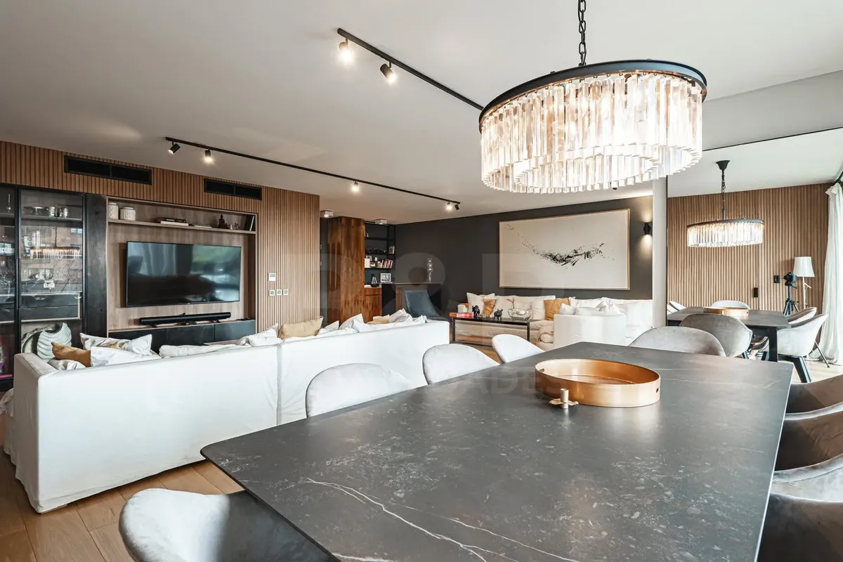 Apartamento de quatro dormitórios em Belgrano Chico