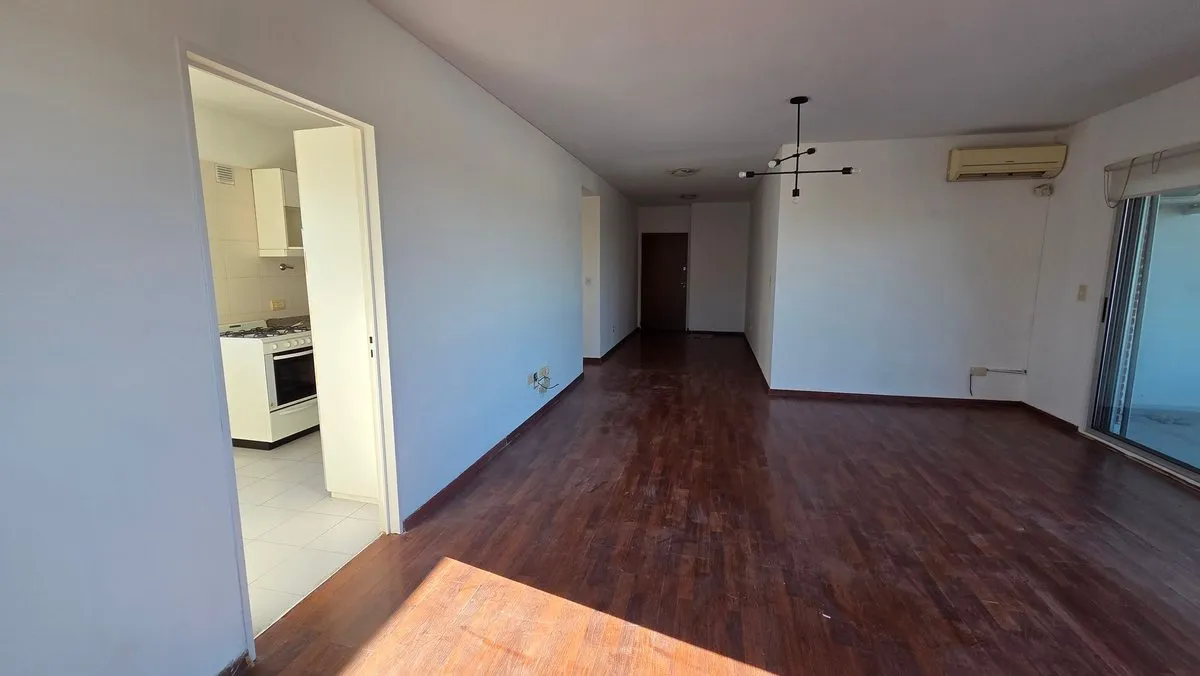 Departamento de 3 ambientes con vista al río en Olivos