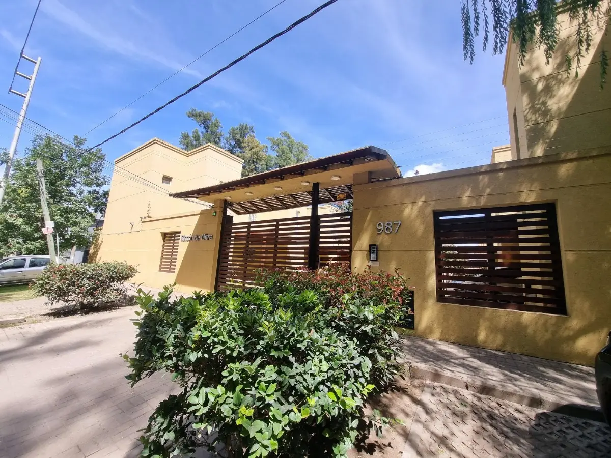Duplex De 2 Ambientes En Alquiler En Rincon De Mitre De Canning. Con Jardin Propio