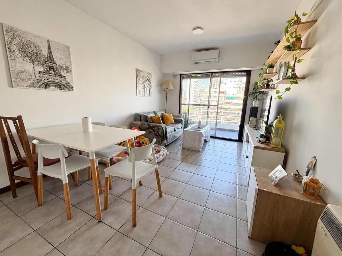 Departamento de 3 ambientes sin muebles en Almagro