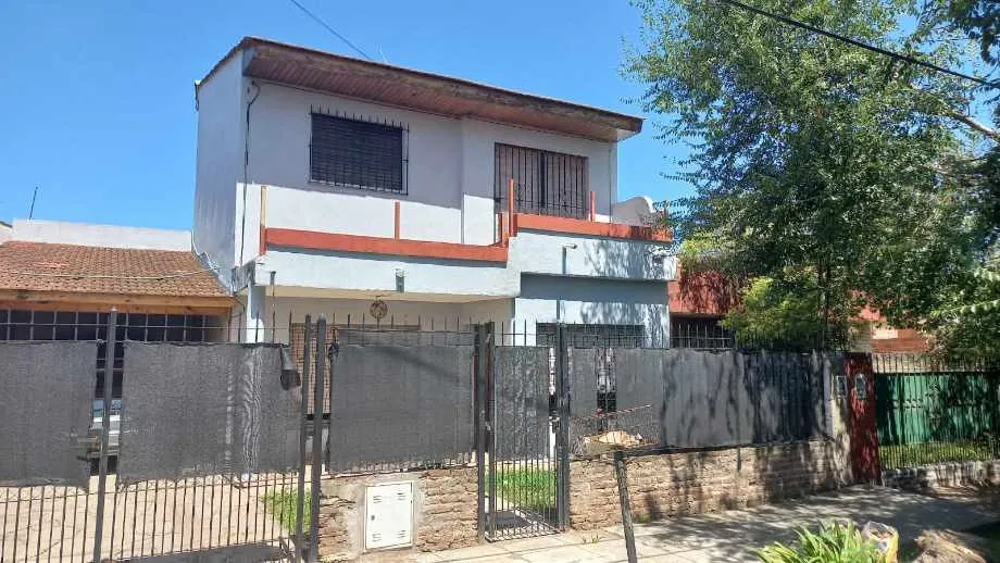 Departamento de 4 dormitorios en Ituzaingó Norte