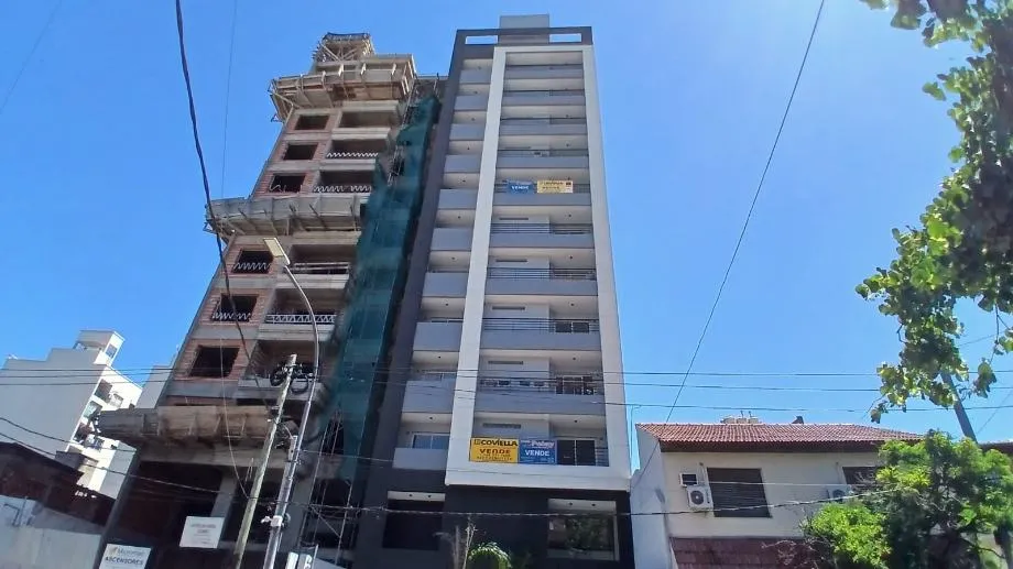 Kitnet de um ambiente no contra-frente em Lanús