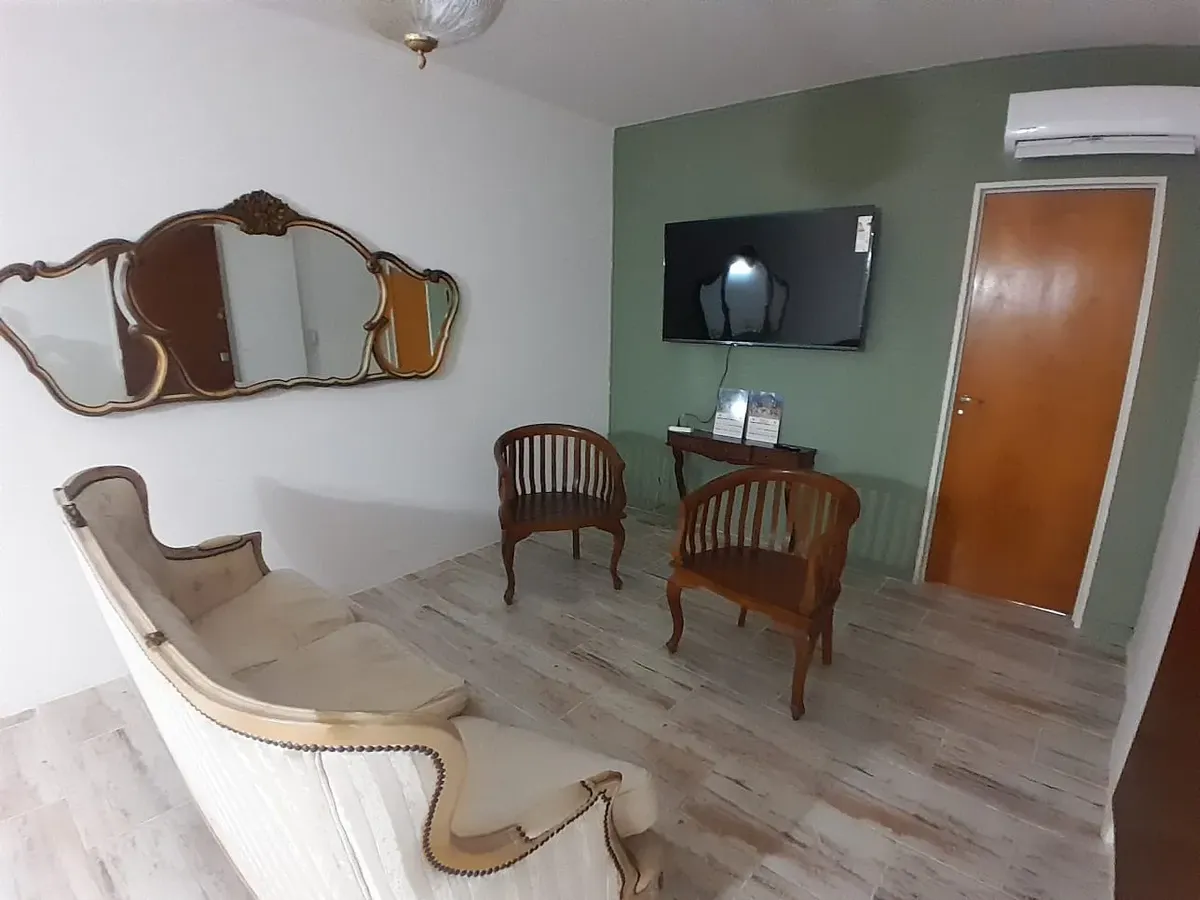 Departamento de 1 dormitorio sobre peatonal de Quilmes