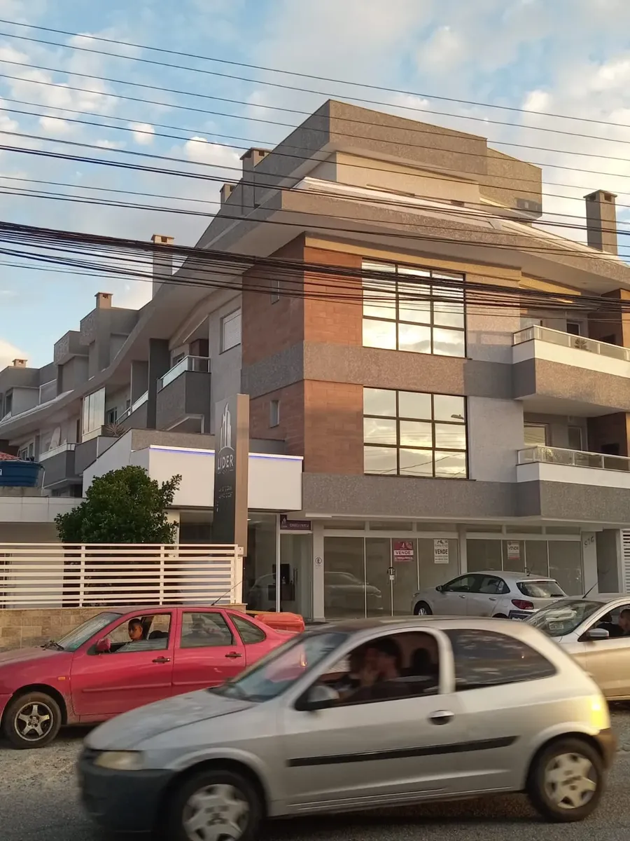 Apartamento de três ambientes mobiliado em Florida