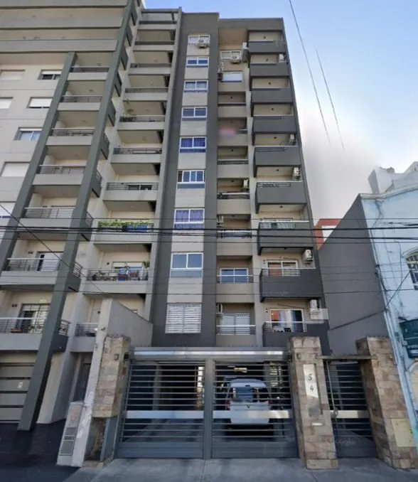 Departamento de 2 ambientes con balcón en Morón