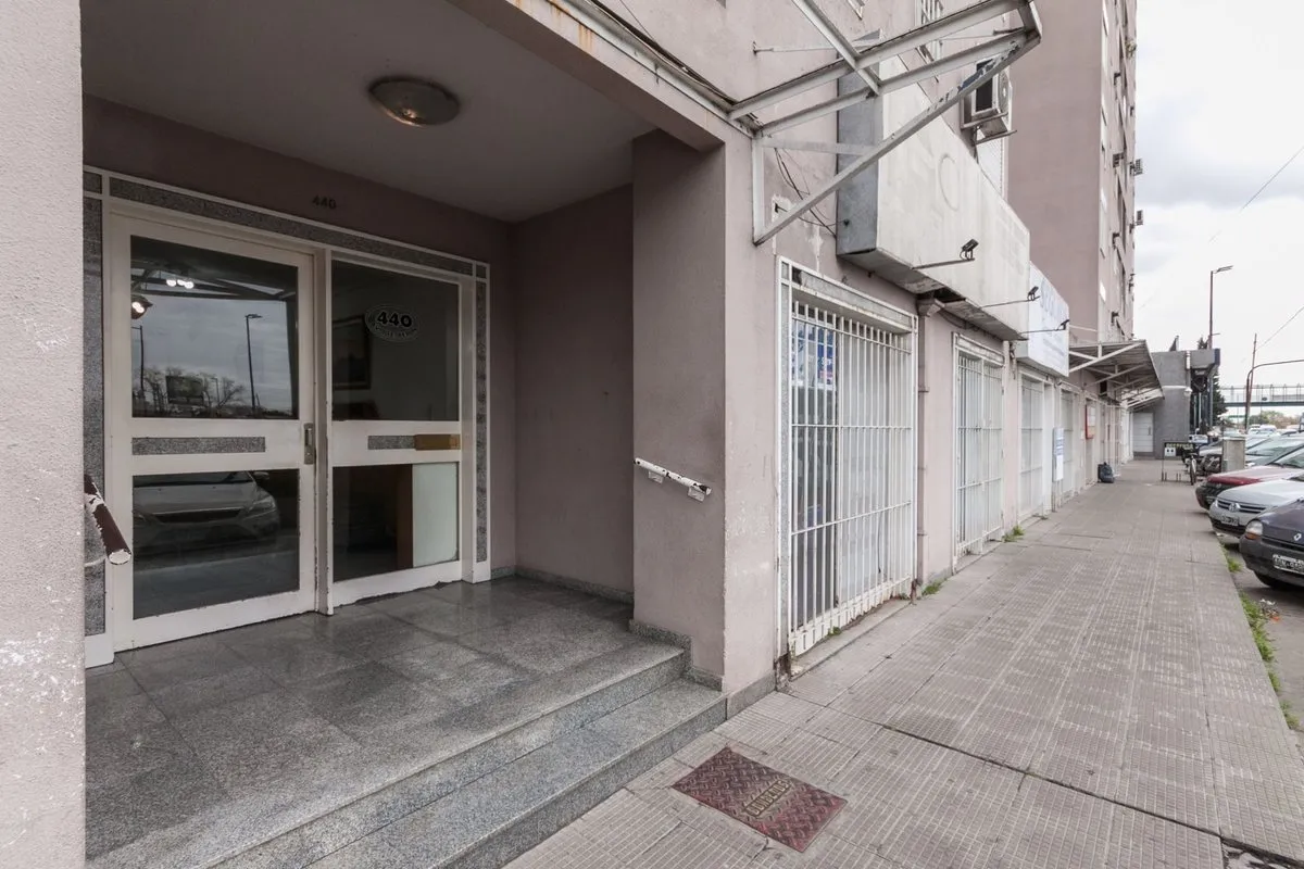 Three-room apartment with balcony in Lomas de Zamora