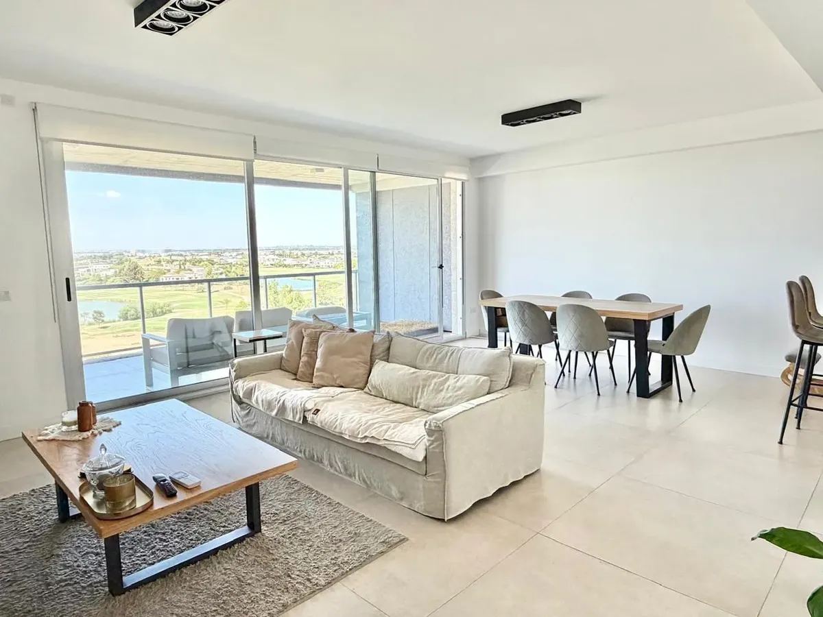 Apartamento de 2 quartos mobiliado em Tigre