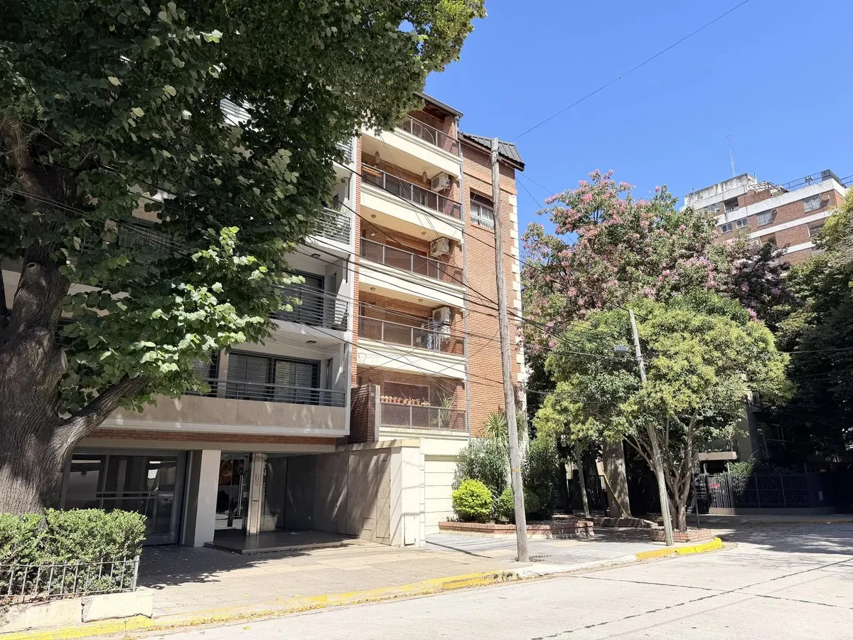 Three-room apartment in Acassuso