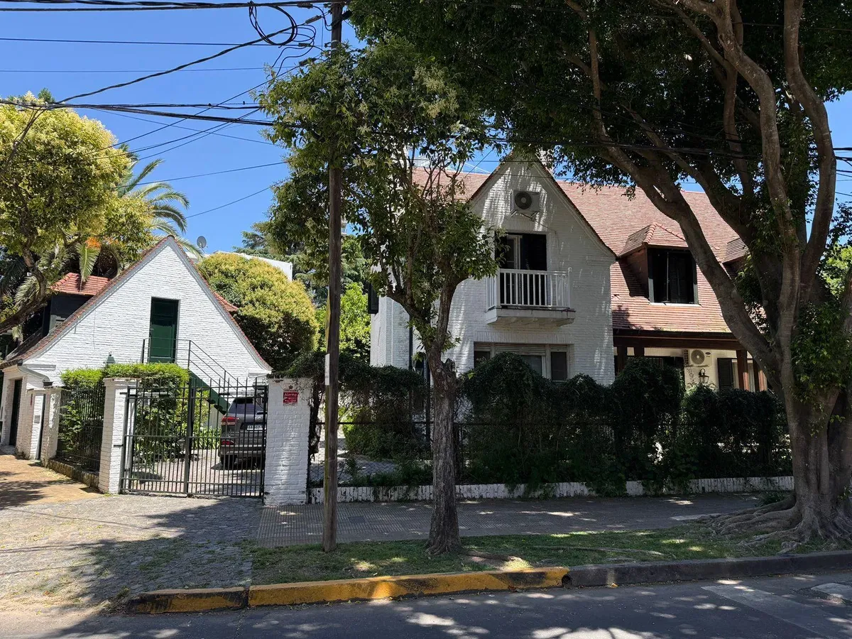 Casa de 5 quartos para alugar em La Lucila, Vicente López