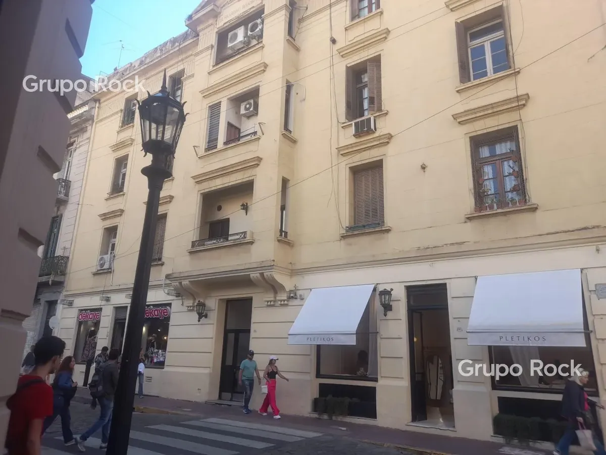 Apartamento de 3 ambientes reformado em San Telmo