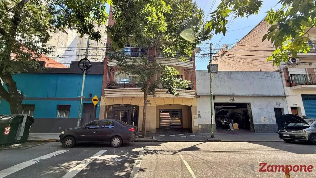 Квартира с 1 спальней, балконом и парковочным местом в San Cristóbal