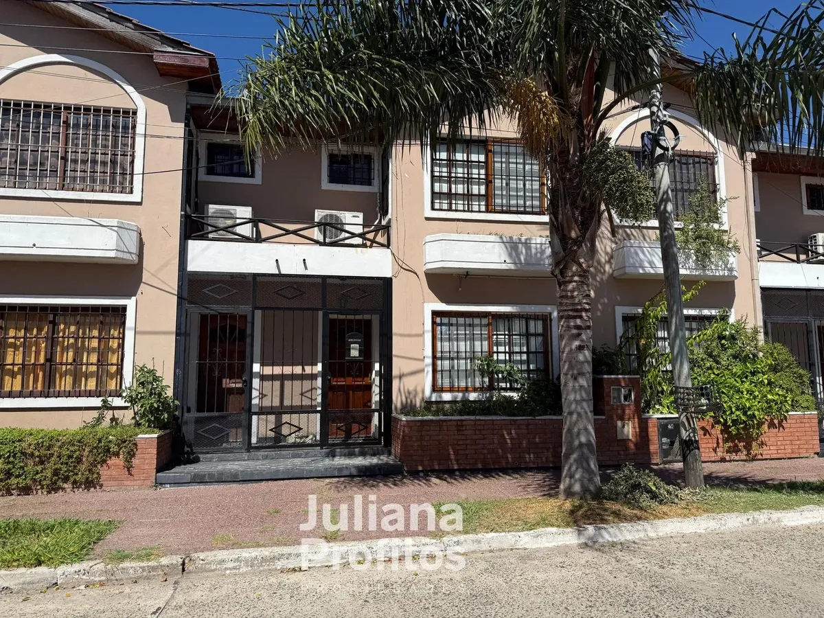 Casa En Alquiler -quilmes Oeste