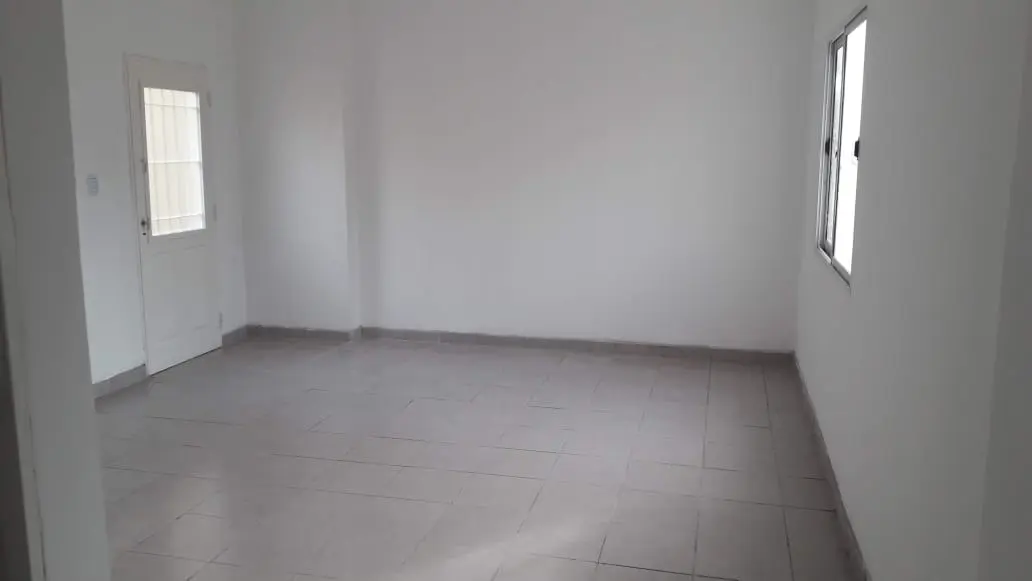 Departamento de 1 ambiente en Parque Patricios, frente