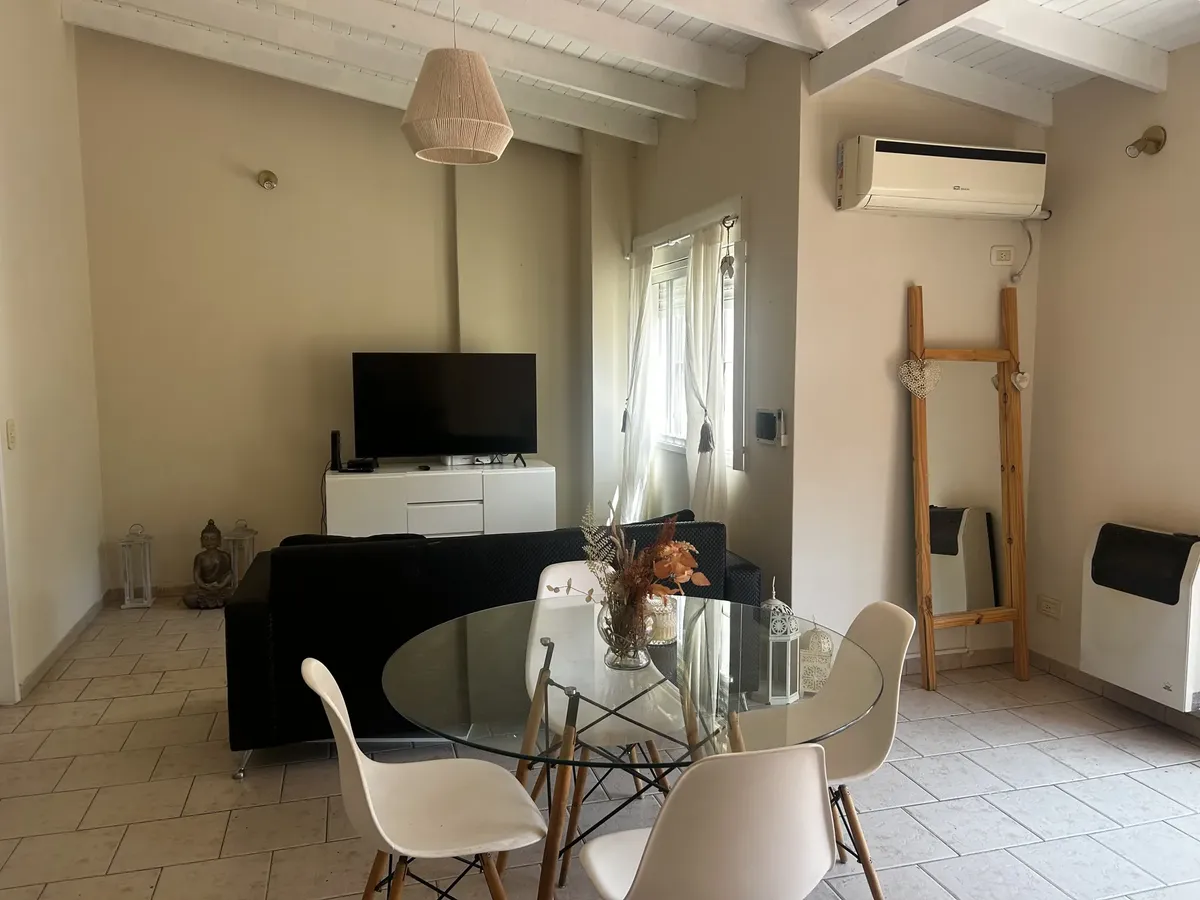 Квартира с 2 комнатами и внутренним двором (PH) в Villa Devoto