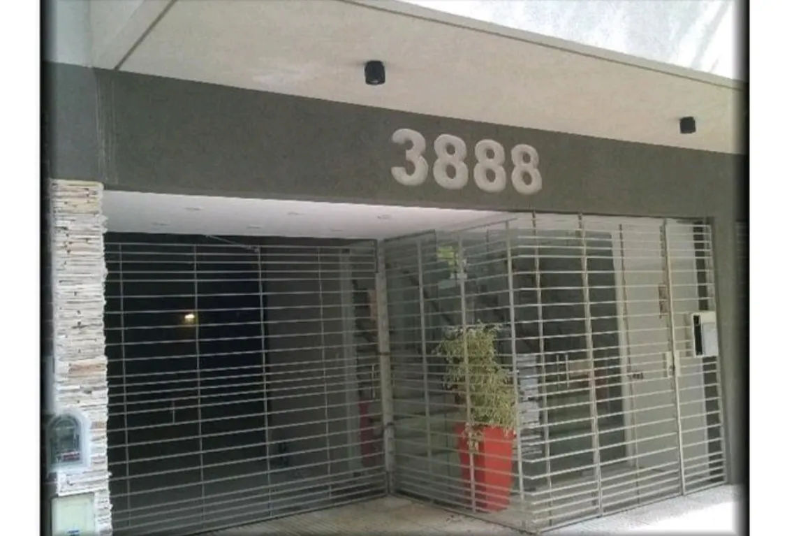 Monoambiente apto profesional en planta baja en Núñez