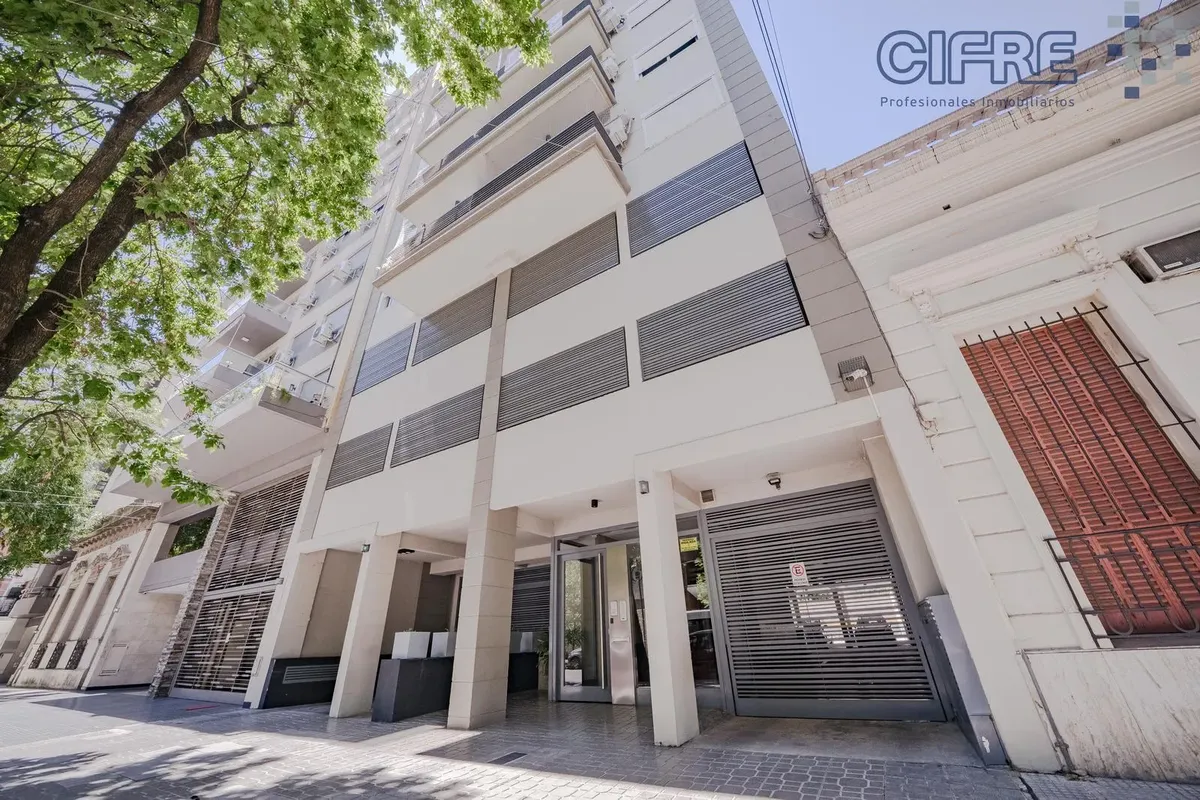 Departamento de 3 ambientes con cochera en Villa Urquiza