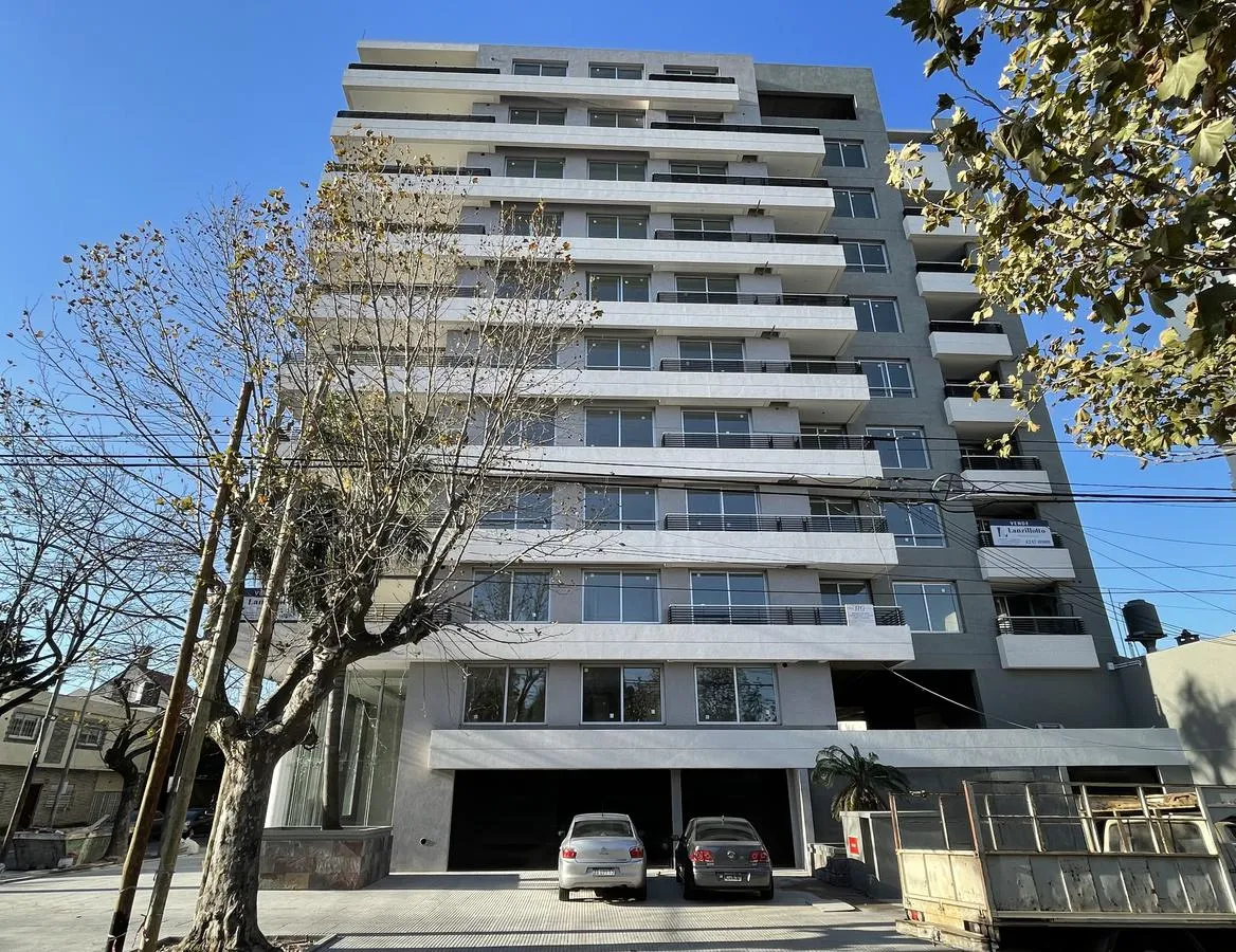 Two-bedroom three-room apartment in Lanús Este, Terrazas Urbanas III