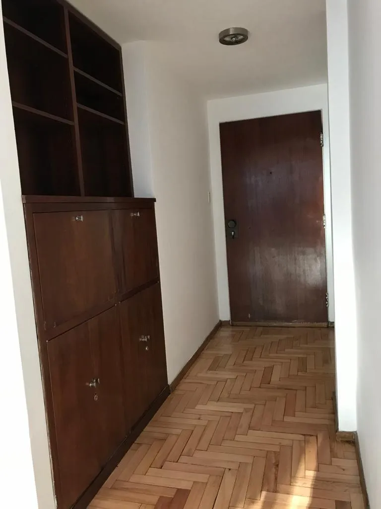 Apartamento de três ambientes com 2 quartos em Recoleta