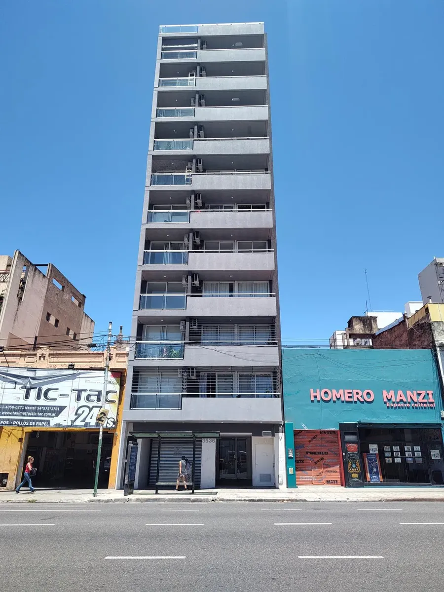 Monoambiente a estrenar con balcón en Almagro
