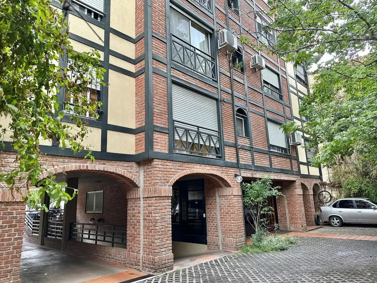 Three-room apartment with parking in San Isidro