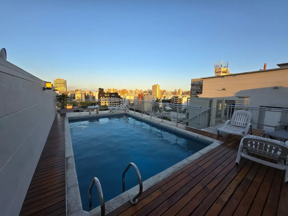 Меблированная квартира-студия с балконом в Coghlan