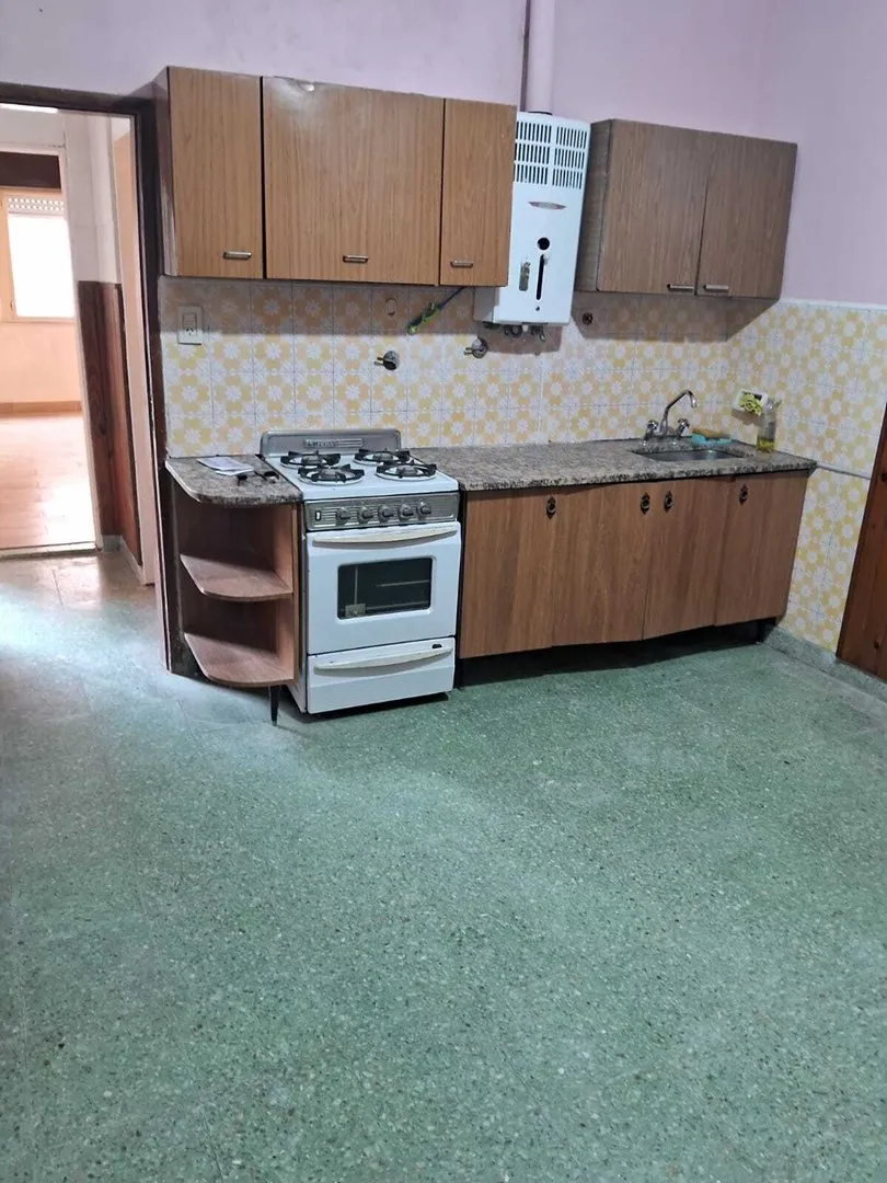 PH de dois ambientes com 1 quarto, 2 banheiros e terraço em Lanús Oeste
