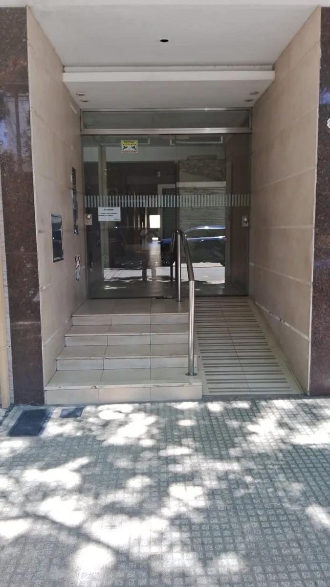 Departamento de 2 ambientes en Flores