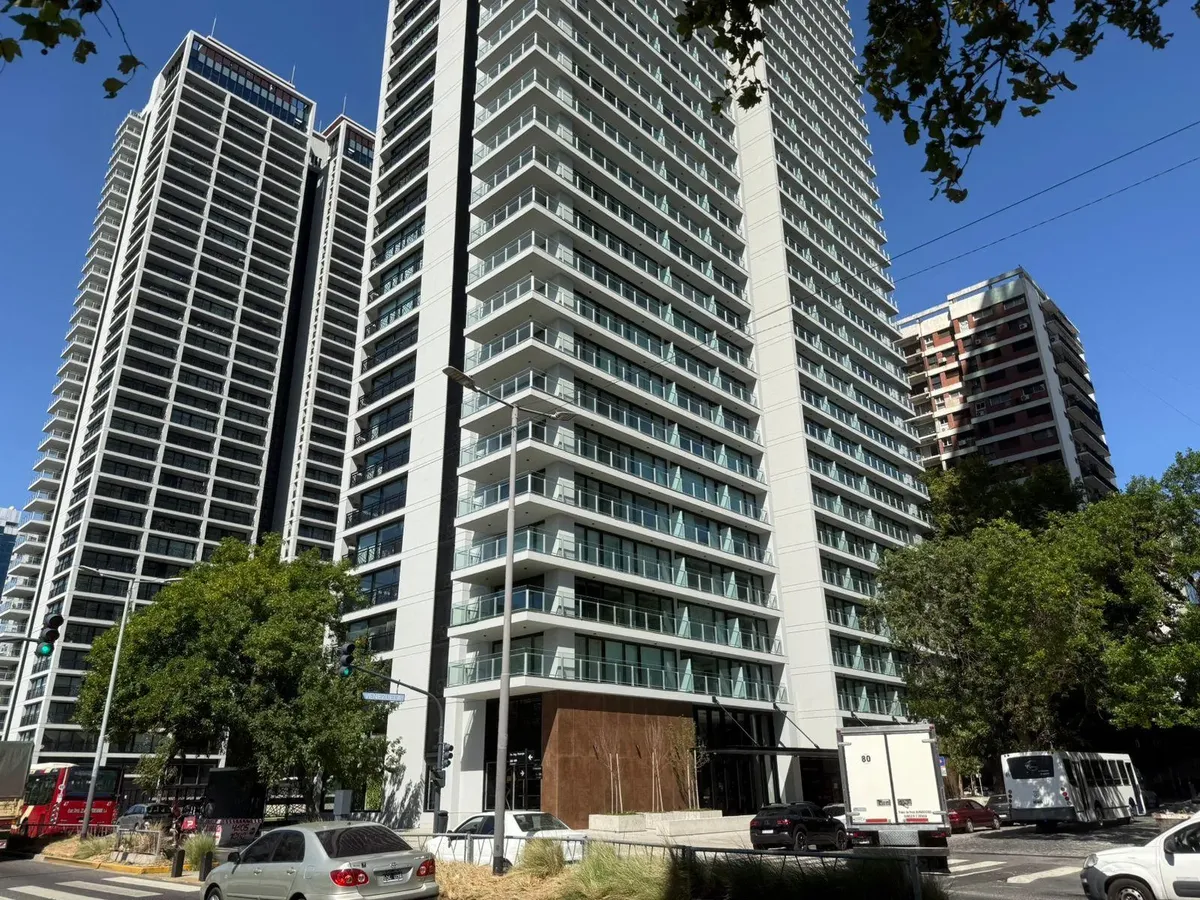 Квартира-студия с балконом и видом на город в San Telmo