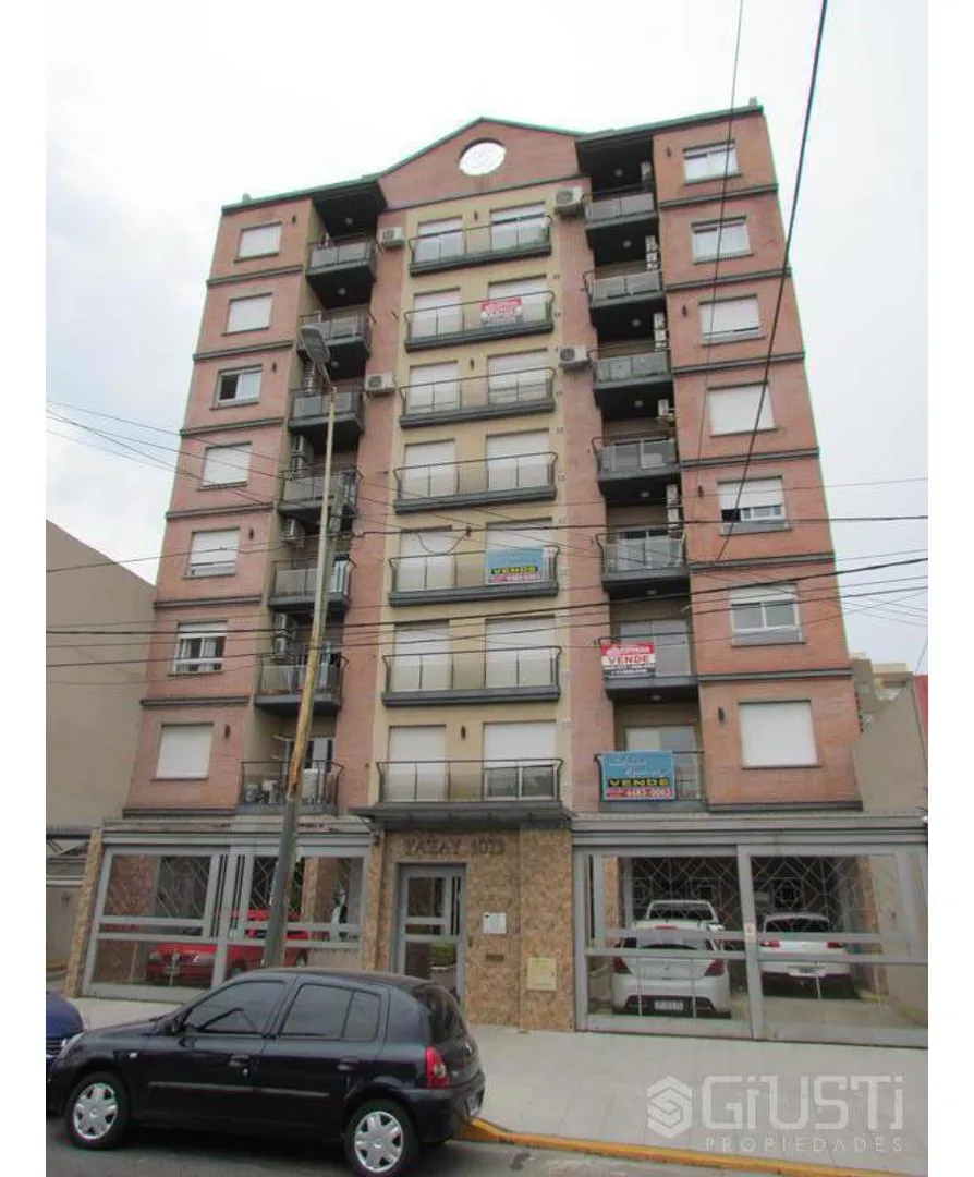Departamento de 2 ambientes con balcón en Morón Sur
