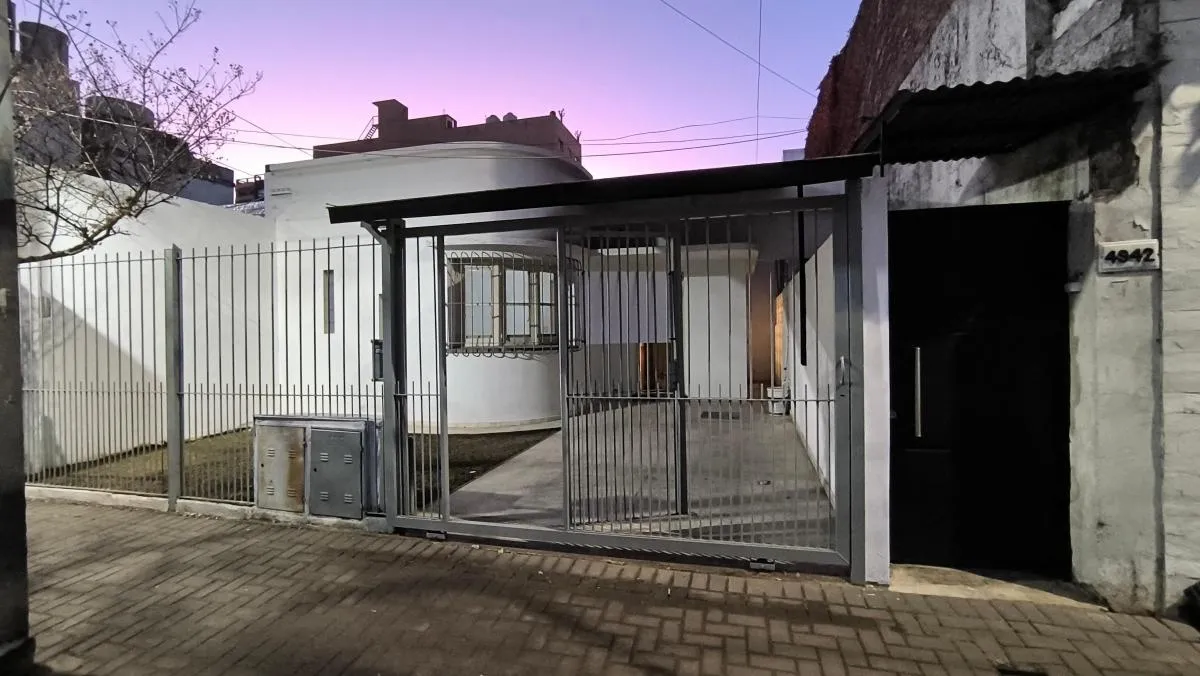 Hermosa Propiedad En Alquiler En Pleno Centro De Berazategui, Calle 13 Y 149