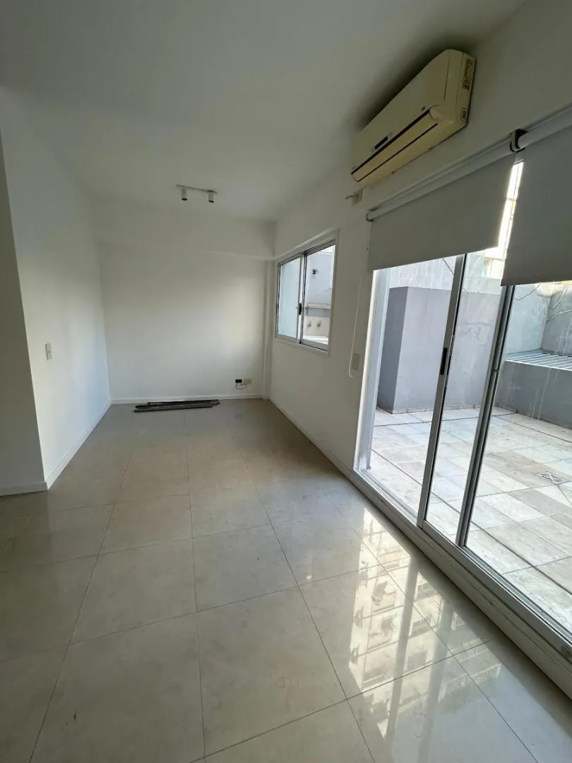 Квартира-студия с балконом в Almagro