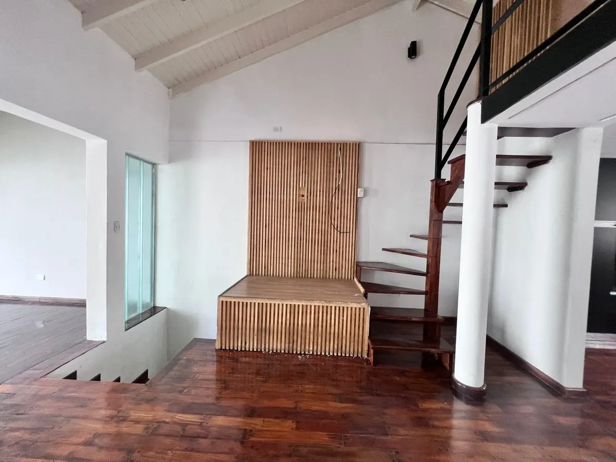 Casa de três ambientes em Lanús Oeste