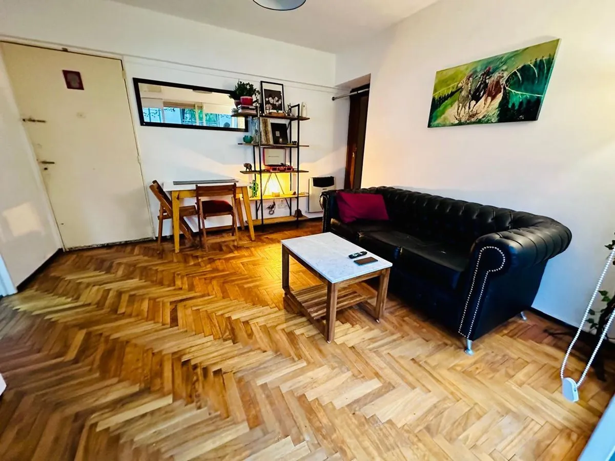 Departamento de 3 ambientes con balcón en Almagro
