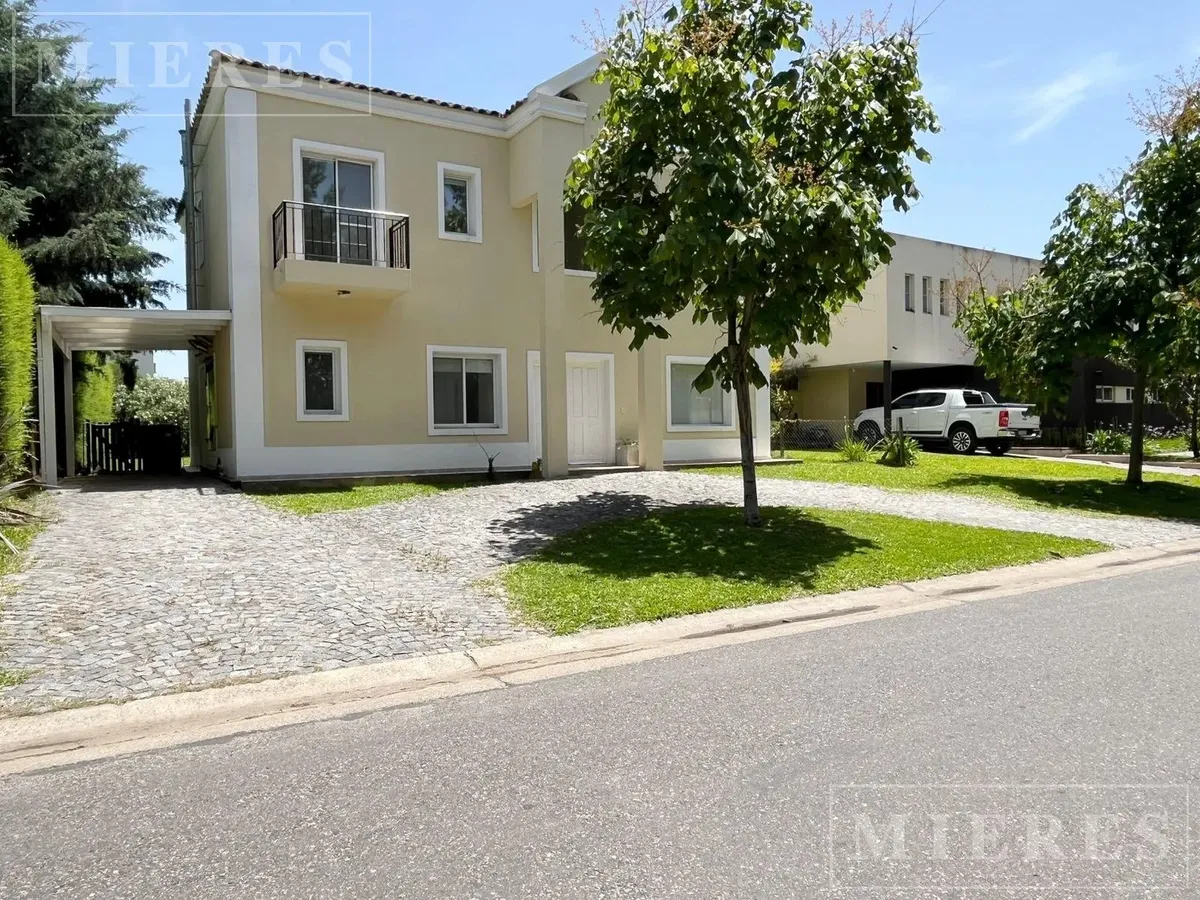 Unfurnished four-bedroom house in Los Sauces, Nordelta