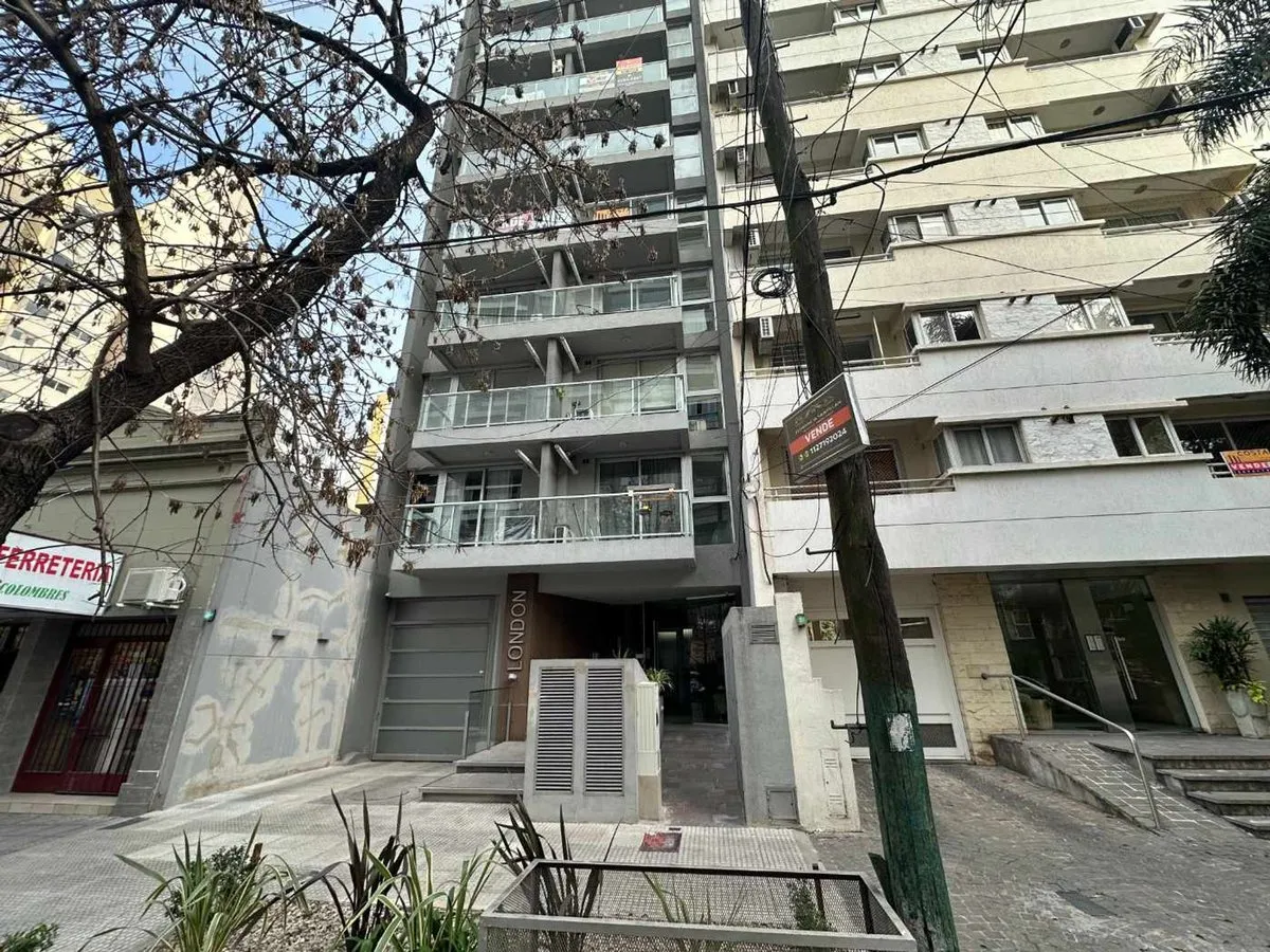 Two-room apartment with parking in Lomas de Zamora