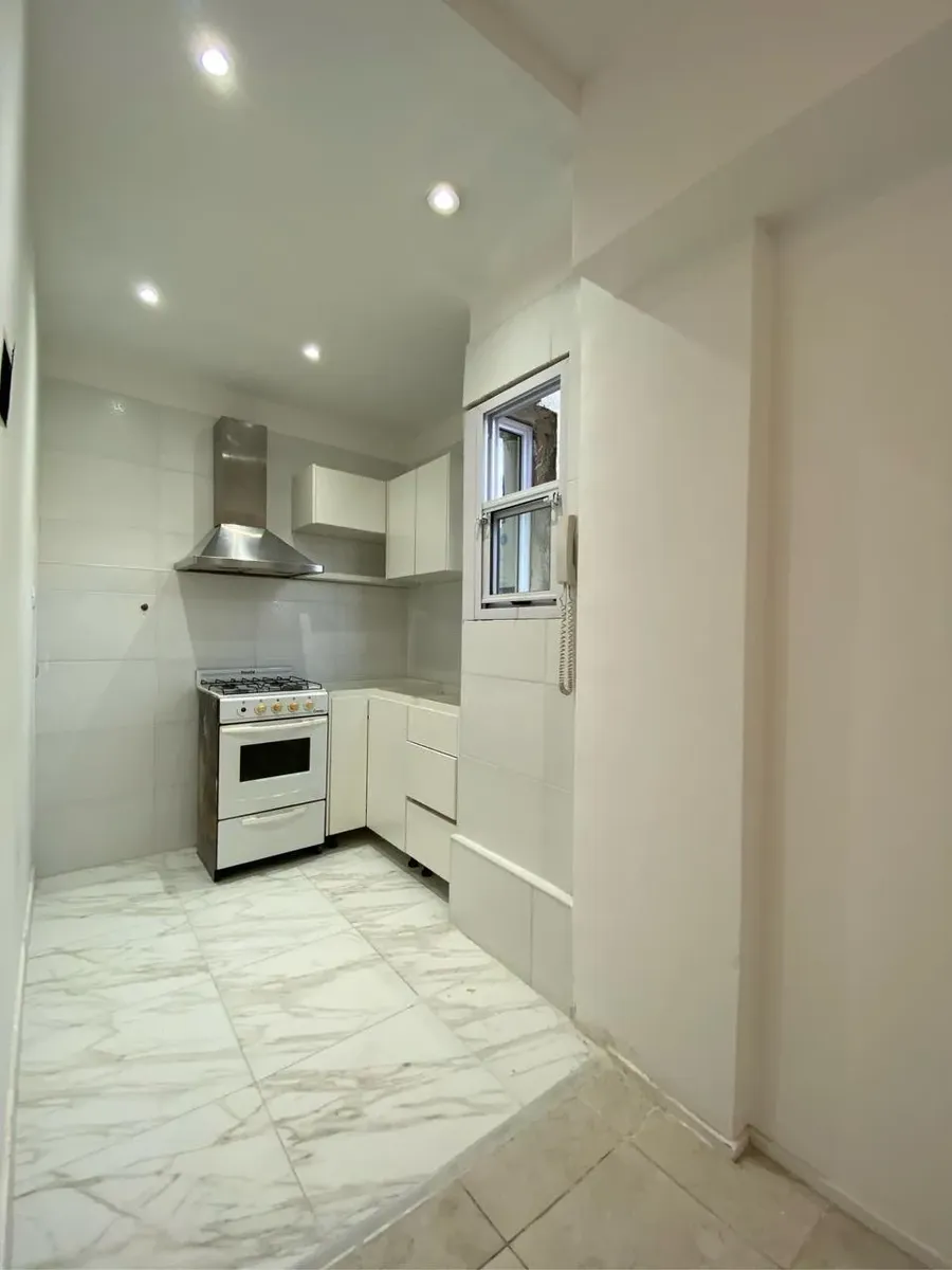 Квартира с 1 спальней и балконом на Av. Cabildo в Núñez