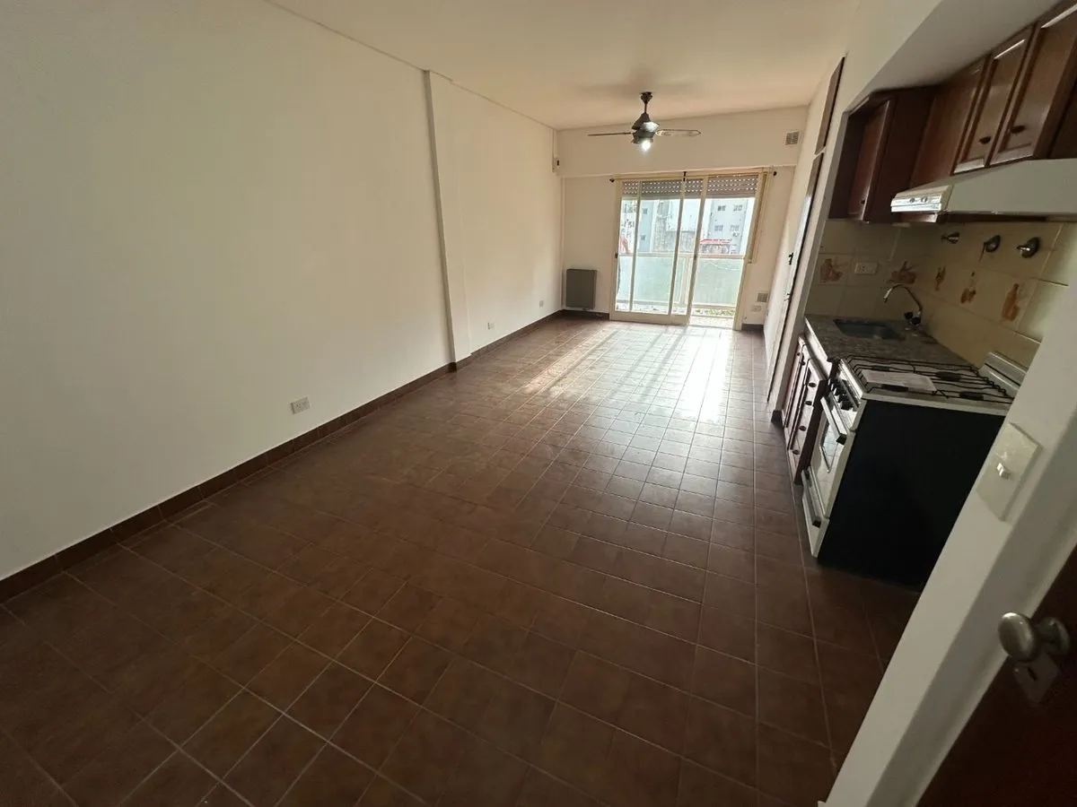 Studio apartment with balcony in Ramos Mejía Oeste